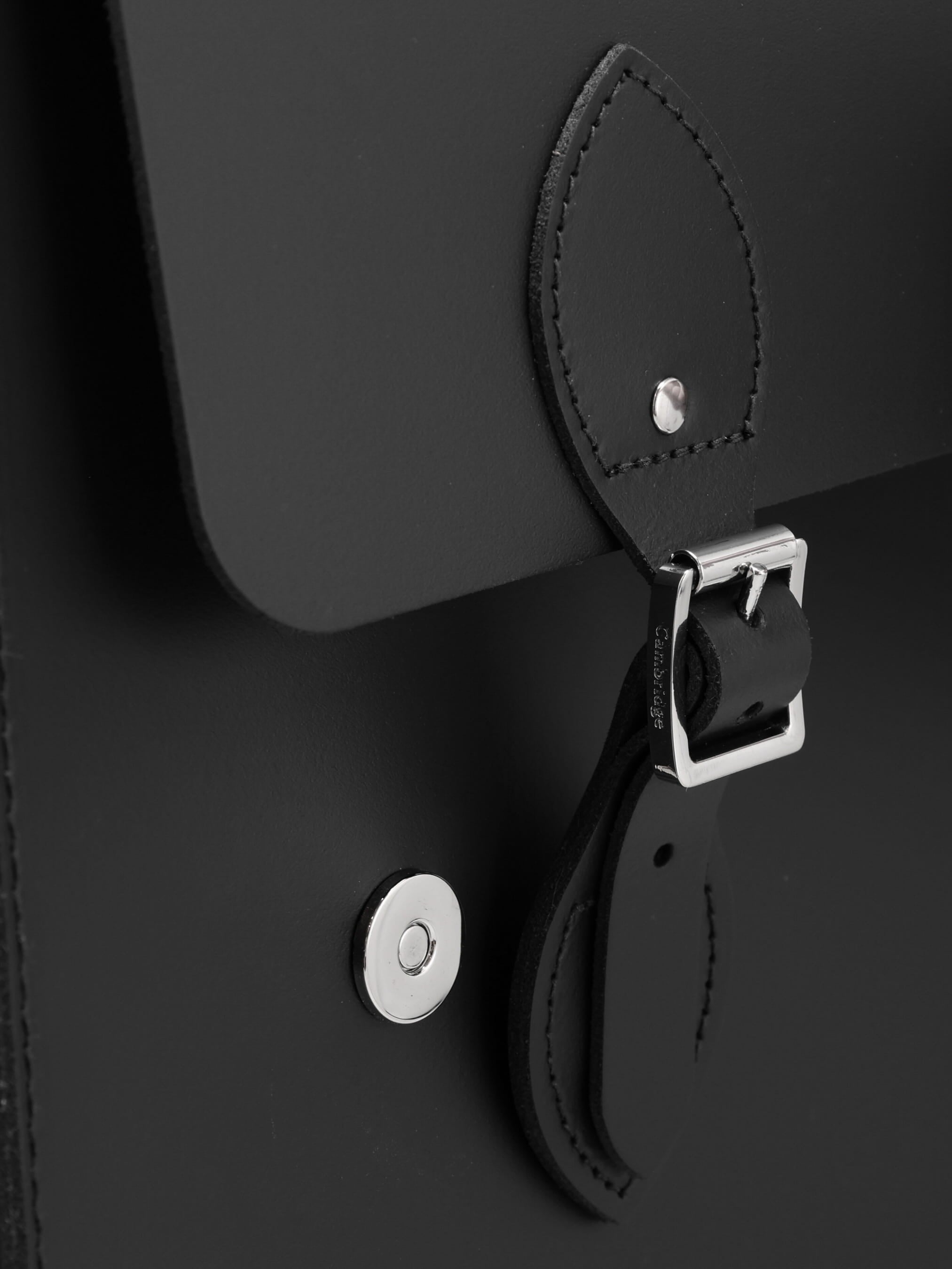 The Artisan - Black