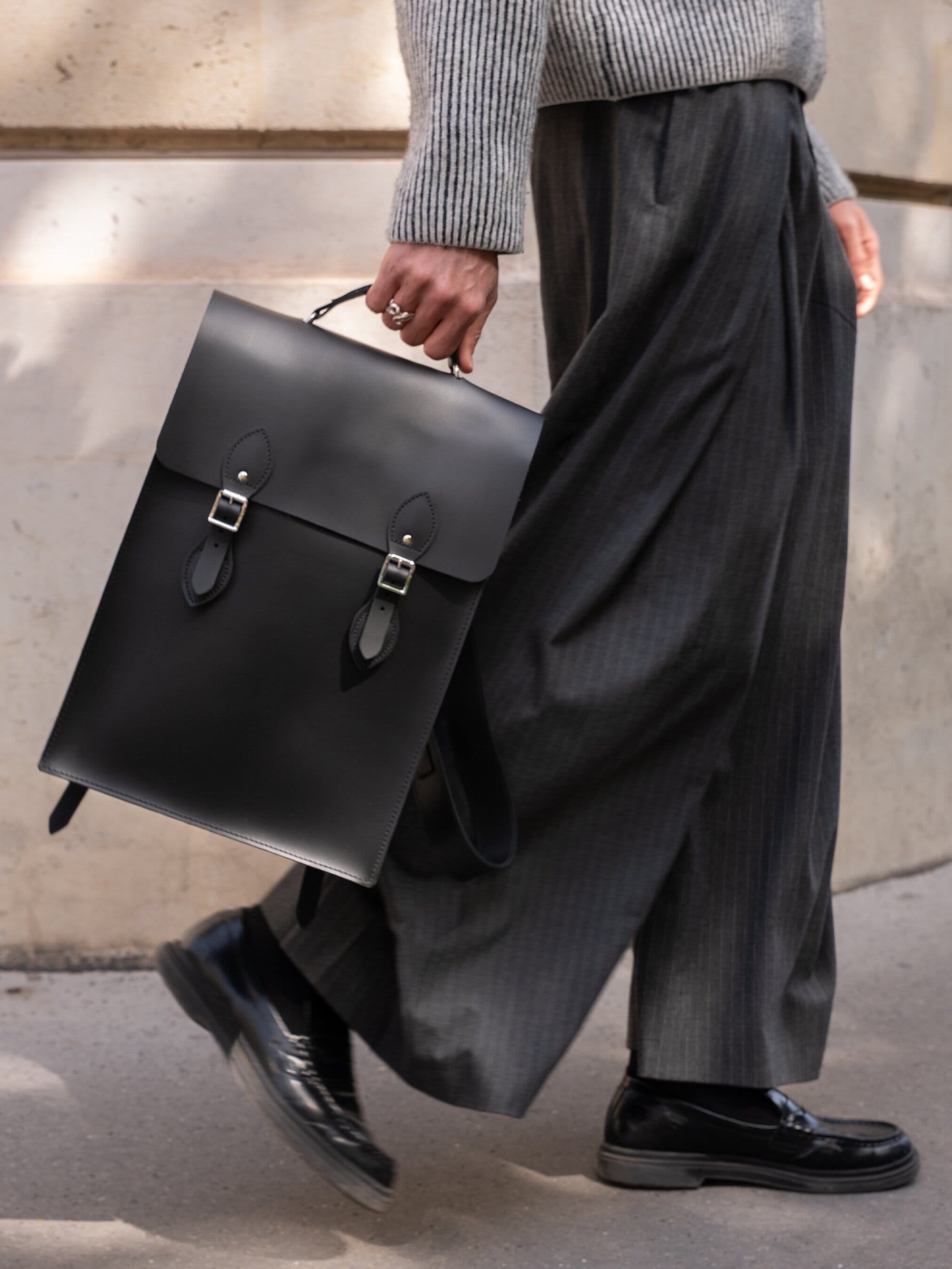 ケンブリッジサッチェル レザーリュック 黒 Backpacks