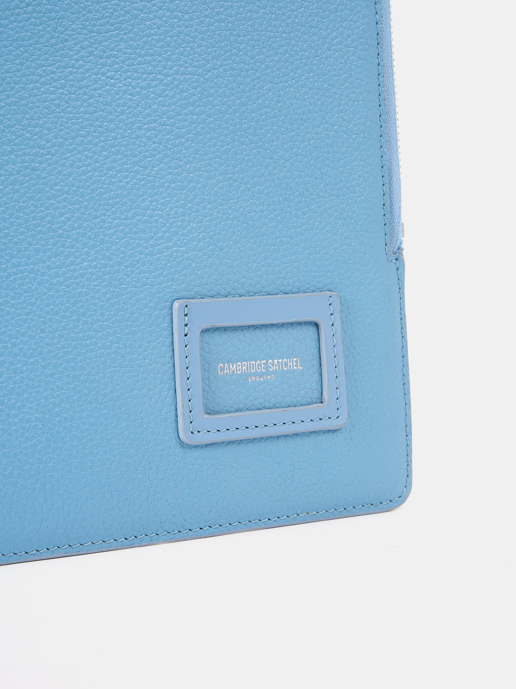 The Zipped Folio - Cloud Blue Calf Grain
